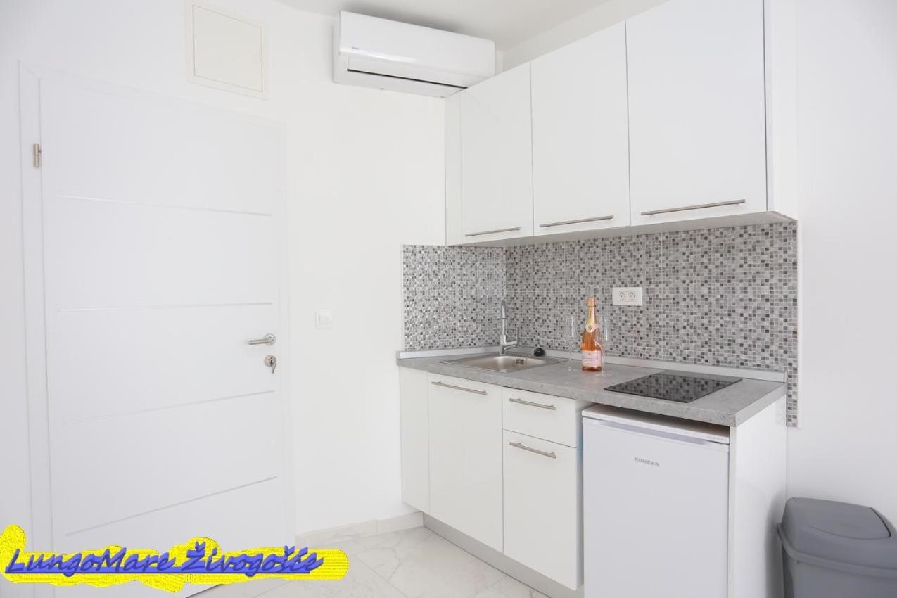 Apartmants Villa Lungo Mare Zivogosce Ngoại thất bức ảnh
