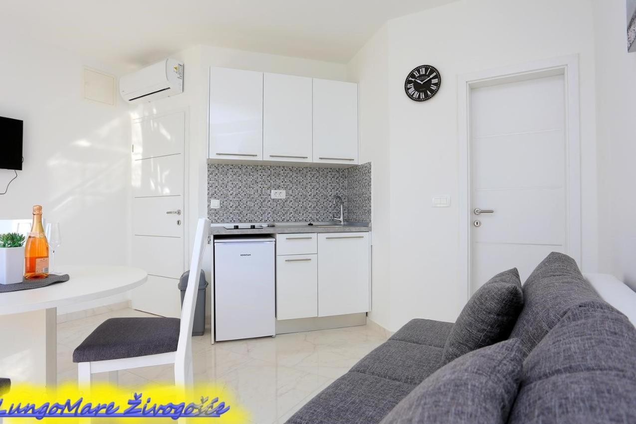 Apartmants Villa Lungo Mare Zivogosce Ngoại thất bức ảnh